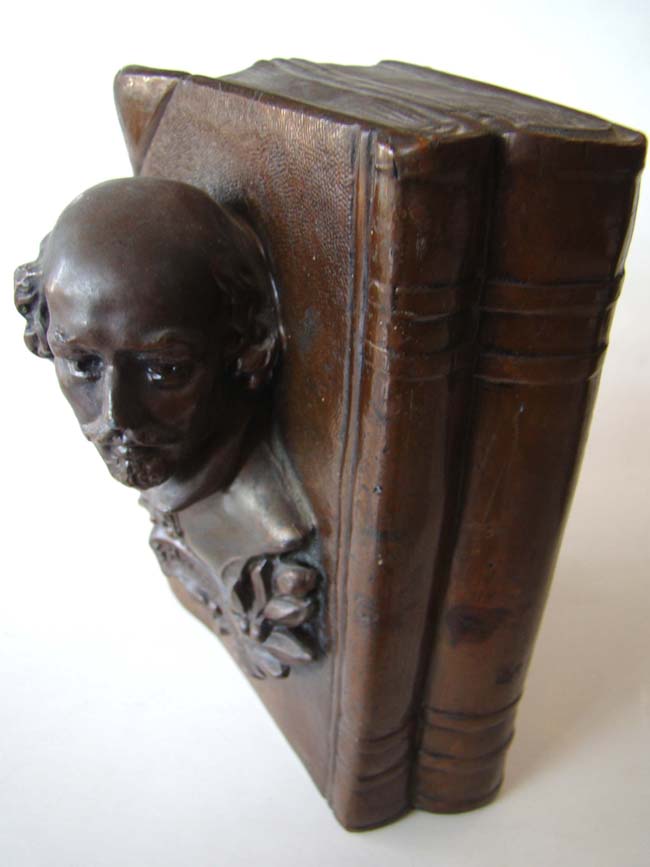 A pair of Antique Bookends with a bust of Shakespeare by NUART circa 1930 — image 2